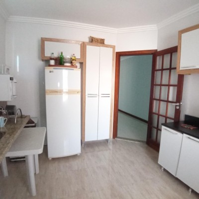 Linda e completa casa na quadra da lagoa de praia seca